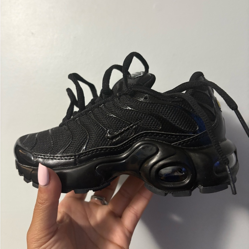Nike Kids Black Sneakers